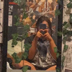 Meet your Posher, Justine